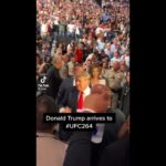 � Mel Gibson salutes as President Trump enters the UFC 264Join us here in ➣
